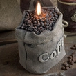 Kép 2/2 - Kávés zsák mintázatú gyertya 12x15x12cm, Kawa