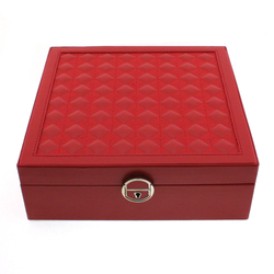 Ékszertartó doboz piros színben, 25,5x9x25,5cm