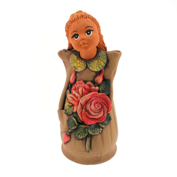 Panka baba, 26cm, rózsacsokorral, világosbarna ruhában