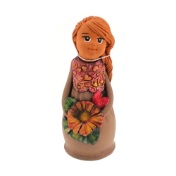 Panka baba, 21cm, virággal, szivecskével, világosbarna ruhában