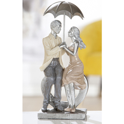 Polyresin szobor, szerelmesek az esernyő alatt, multicolor 11x25x7,5cm