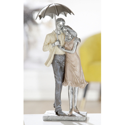 Polyresin szobor, szerelmesek az esernyő alatt, 11x28,5x8,5cm