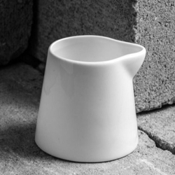 Porcelán tejkiöntő (fehér, 1,3dl)