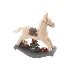 Hintaló, polyresin, fehér, fenyővel, 10x10cm