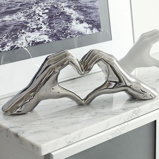 Kerámia szobor, Hand heart, fényes ezüst, 31x11x7cm